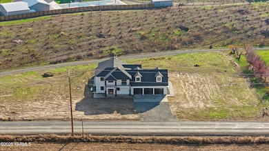 3858 E Zillah Dr, Zillah, WA 98953 - photo 2