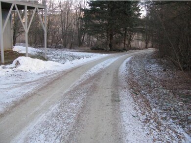 64-66 High Meadow Ln, Richmond, VT 05477 - photo 4
