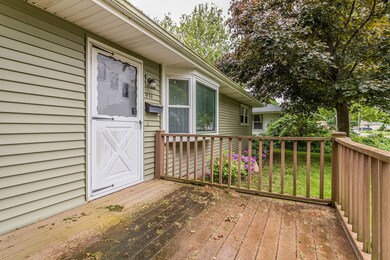 911 Timmons Dr, Tuscola, IL 61953 - photo 4