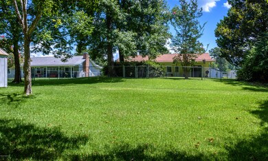 (05 of 27) Diane Castro_116 Balsam Rd-16