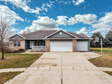 200 Pheasant Ln, Hudson, IA 50643 - photo 2