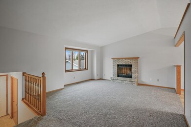 11189 69th Place N, Maple Grove, MN 55369 - photo 7