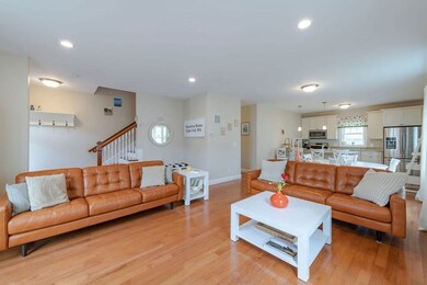 637 Gifford St unit 18B, Falmouth, MA 02540 - photo 5