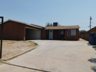 37824 10th St E, Palmdale, CA 93550 - photo 2