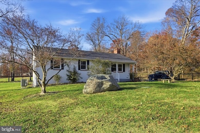 18685 Haps Ln, Purcellville, VA 20132 - photo 6