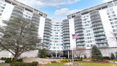 1 Claridge Dr unit 123, Verona, NJ 07044 - photo 3