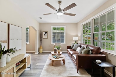3522 Rosselle St-9
