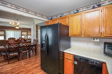 Open Kitchen.