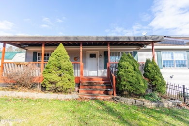 16 Opeechee St, Lanesborough, MA 01237 - photo 3