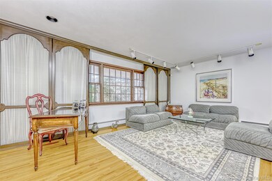 16 Kings Gate Rd, Suffern, NY 10901 - photo 6