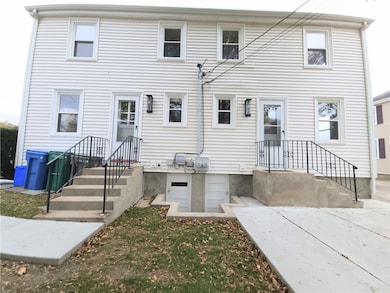 1 Shangri-La Ln, Middletown, RI 02842 - photo 4