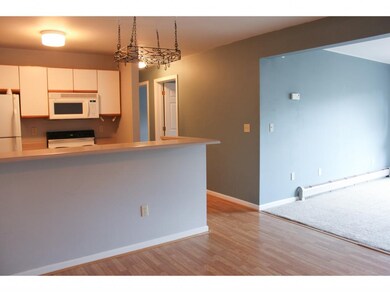 412 Hildred Dr, Burlington, VT 05401 - photo 7