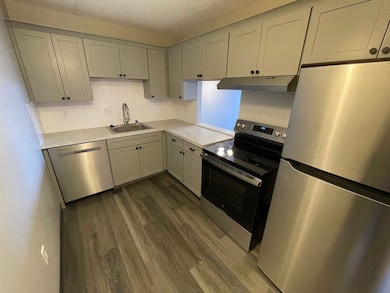 59 Cambridge Rd unit 108, Woburn, MA 01801 - photo 5