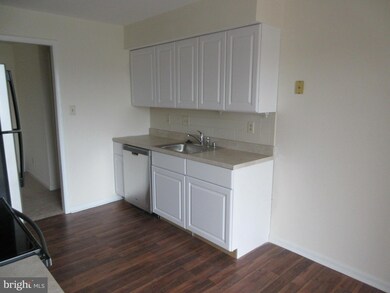 318 Chapel Ct, Walkersville, MD 21793 - photo 6