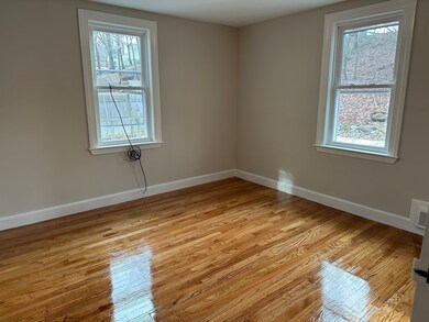 21 Mayflower Rd, Woburn, MA 01801 - photo 4