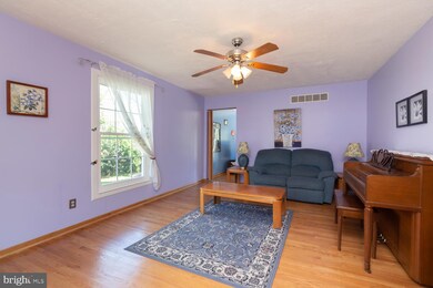 506 Camelot Dr, Brookhaven, PA 19015 - photo 5