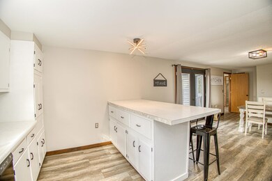 13638 Roller Coaster Rd, Darlington, WI 53530 - photo 5