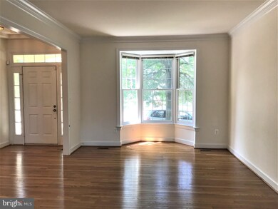 8306 Wolftrap Rd, Vienna, VA 22182 - photo 5