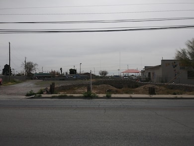 304 N Carolina Dr, El Paso, TX 79915 - photo 6