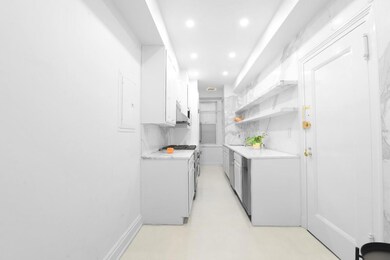 128 Central Park S unit 3-C, New York, NY 10019 - photo 3