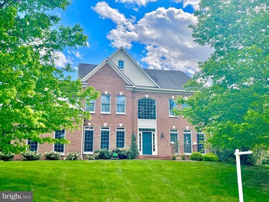 12809 Holly Grove Ct, Fairfax, VA 22033 - photo 2