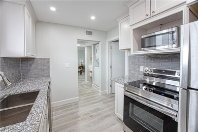 2037 W 1st St unit B, Fort Myers, FL 33901 - photo 5