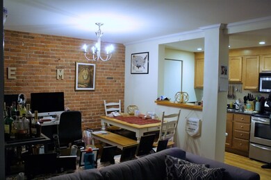 78 Gainsborough St unit 303E, Boston, MA 02115 - photo 3