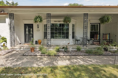 1044 Shelter Ln, Lansing, MI 48912 - photo 2