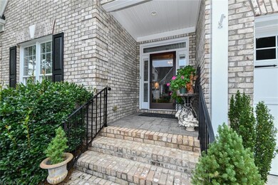 3200 Roldan Ln, Greensboro, NC 27408 - photo 3