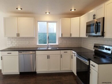 6075 Cord Ln SE, Salem, OR 97306 - photo 3