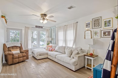 5-web-or-mls-9823 W Etienne Rd-5