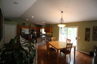 Dining area into kithcen