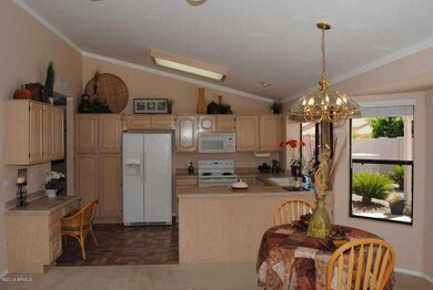 Full View with Desk Area