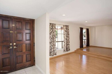 04 Entrance-Living-Dining