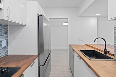 Mirador 1200 unit 521, Miami Beach, FL 33139 - photo 6