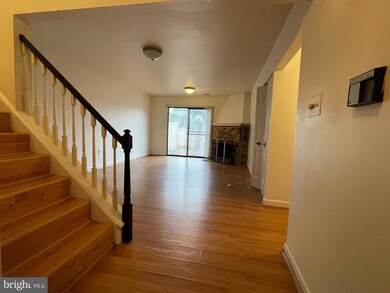 11309 Empire Ln, Rockville, MD 20852 - photo 2