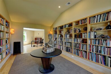 933 Gilbert Stuart Rd, Saunderstown, RI 02874 - photo 7