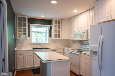 44031 Silverwood Ln, California, MD 20619 - photo 4