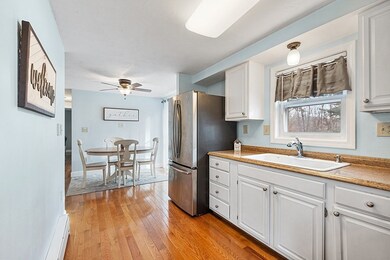 16 Campbell St, Webster, MA 01570 - photo 4