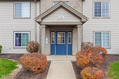 231 Legends Creek Place unit 207, Indianapolis, IN 46229 - photo 2