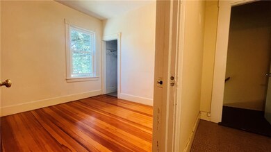 61 Almy St unit 2, Newport, RI 02840 - photo 5