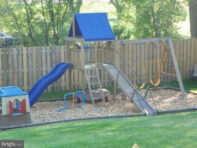 6345 Oklahoma Rd, Sykesville, MD 21784 - photo 4