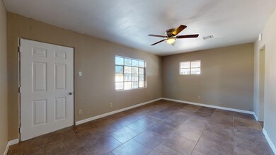 1005 Lariat St, El Paso, TX 79915 - photo 4