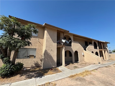 2205 N Jones Blvd unit 2, Las Vegas, NV 89108 - photo 3