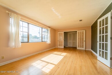 4944 Dian Wood Dr E, Jacksonville, FL 32210 - photo 3