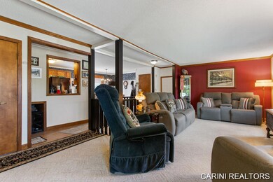 11-web-or-mls-1151 Alden Ct, Holland-11