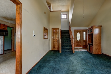 305 Cardinal Dr, Whiteland, IN 46184 - photo 4