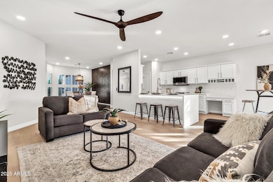 6082 S Bedford Place, Chandler, AZ 85249 - photo 2