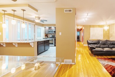 17120 Magnolia Dr, Hazel Crest, IL 60429 - photo 3