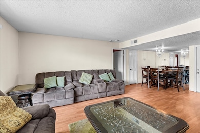 2830 S Bartell Dr unit 25, Houston, TX 77054 - photo 5